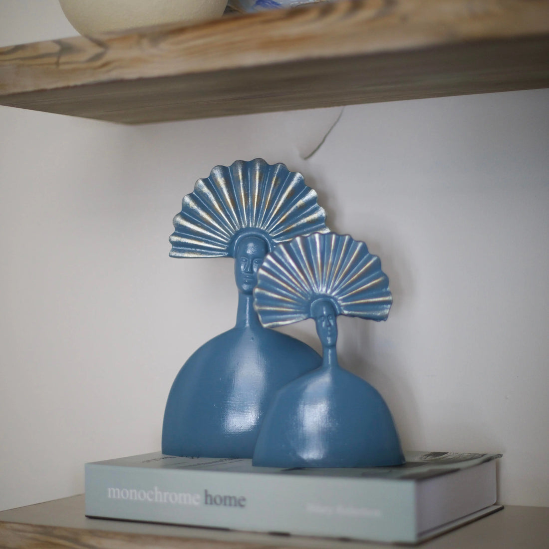 Aztec Fan Couple Sculpture Set (24 cm) – Handmade Blue Gold Silver Designer Decor