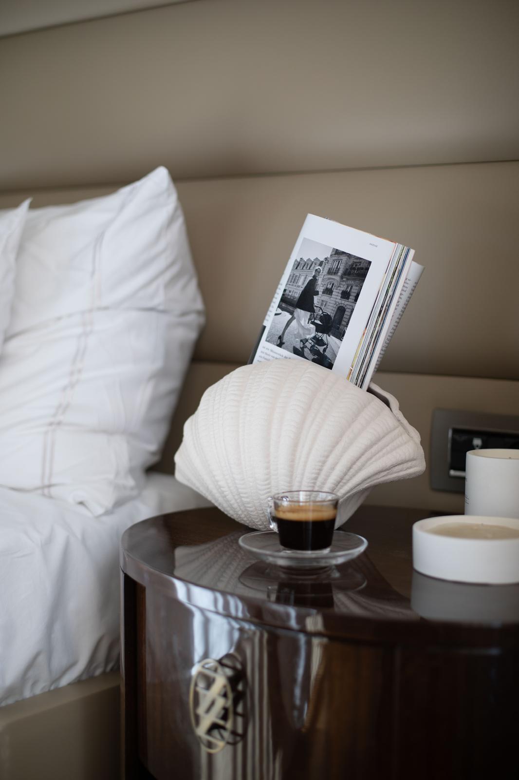 decorative oyster inspired ceramic vase for modern interiors
